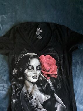 Black V-Neck Graphic Tee with Pink Rose Accent by